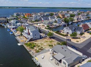 327 Bay Ln, Mantoloking, NJ 08738