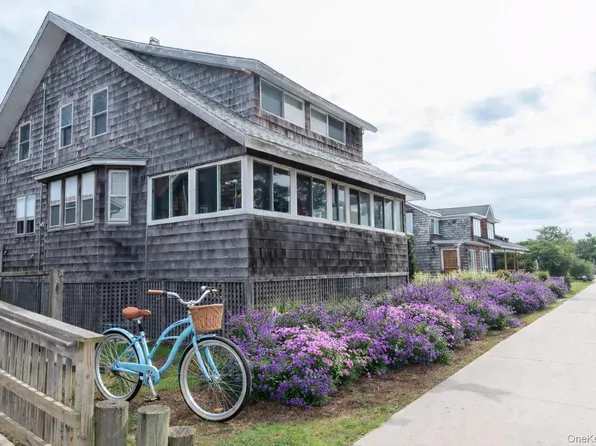 919 Evergreen Walk, Ocean Beach, NY 11770