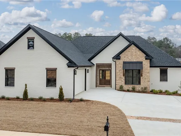 14001 Glen Park Ave, Northport, AL 35475