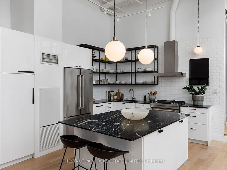 90 Sumach St #313 — Photo 9