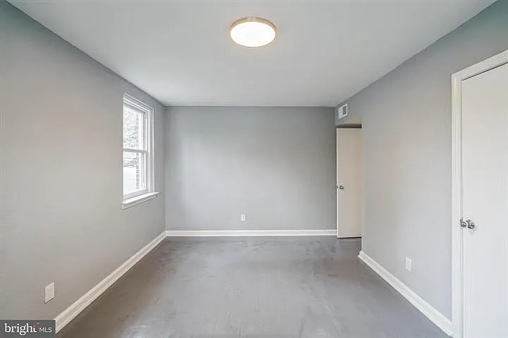 2137 Bryn Mawr Ave #3F — Photo 9