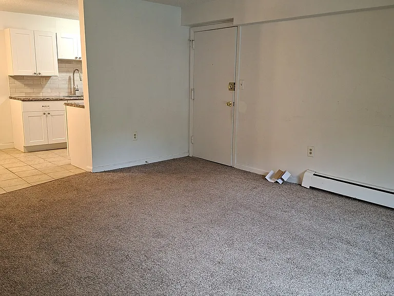 1218 Middle Tpke W #A — Photo 5