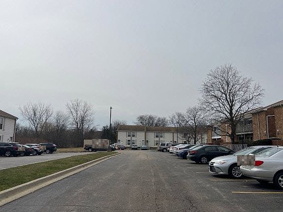 5th image of 1950 Kenilworth Circle C