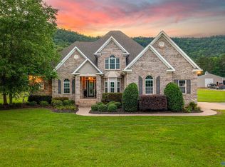 7805 Owls Hollow Rd, Gadsden, AL 35901