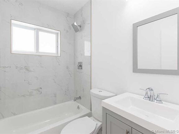 5th image of 531 NE 173rd St