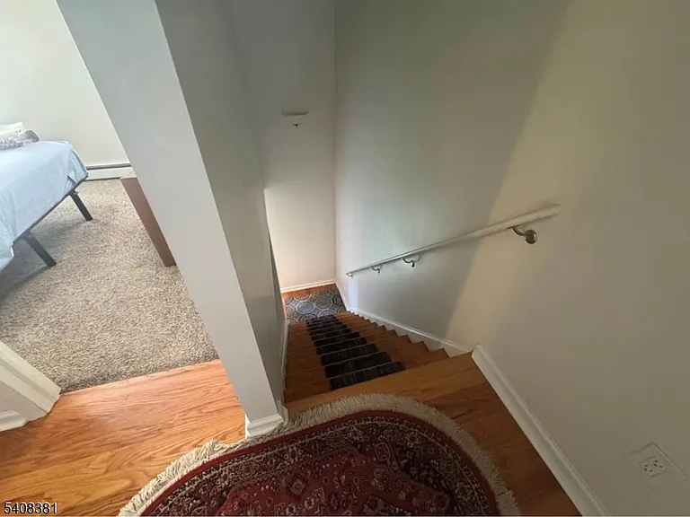 27 Broad St — Photo 13