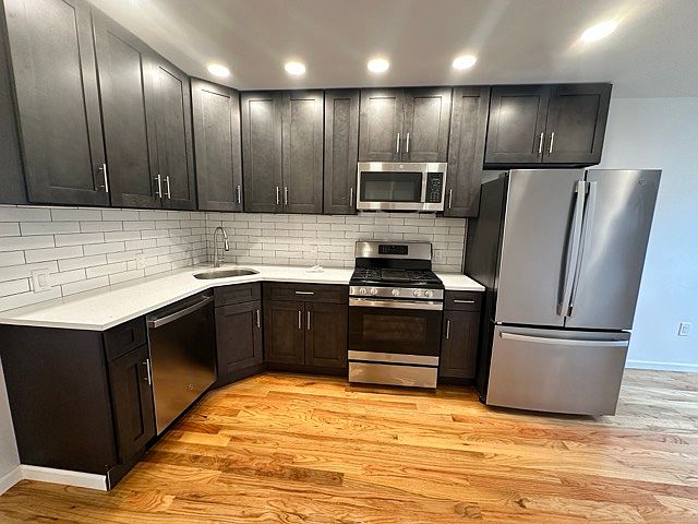 1st image of 238 Montrose Ave APT 2