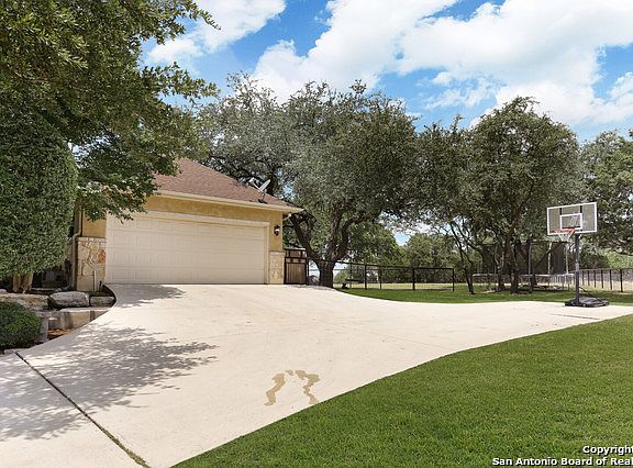 3rd image of 2003 Comal Spgs
