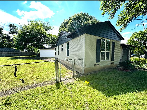 4th image of 1900 Sussex Dr