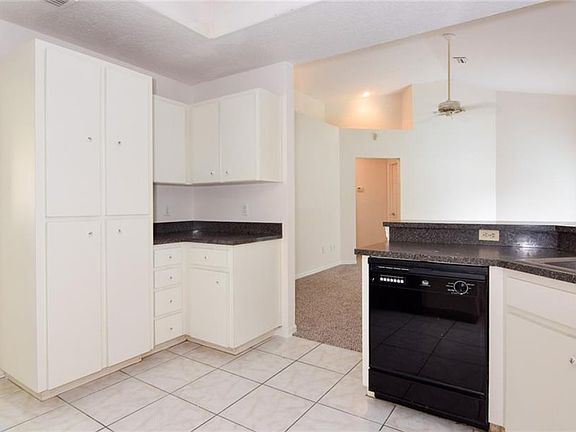 5th image of 4714 Balsam Dr