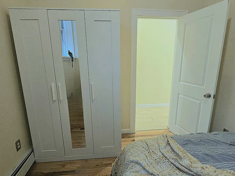 209 E Front St #B — Photo 4