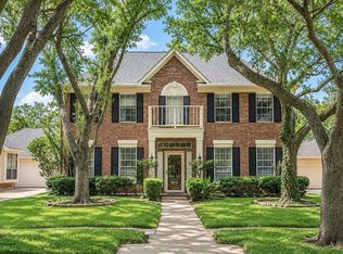 2010 Claire Ct, Sugar Land, TX 77478