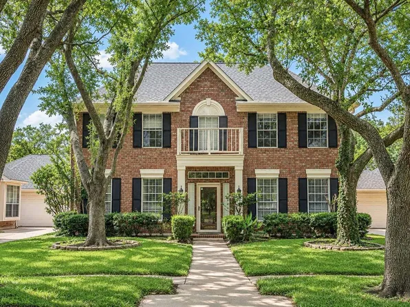 2010 Claire Ct, Sugar Land, TX 77478