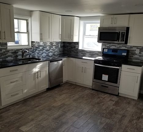 3rd image of 222 S 18th Ave