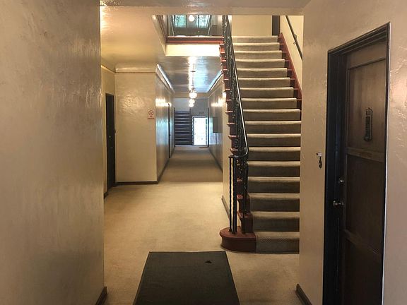 2nd image of 457 S Cochran Ave Floor 2