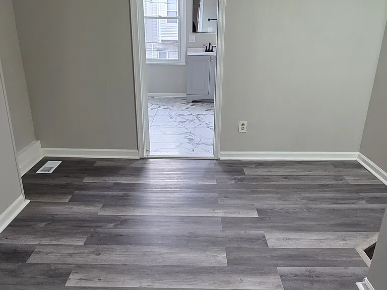 151 N Streeper St — Photo 7