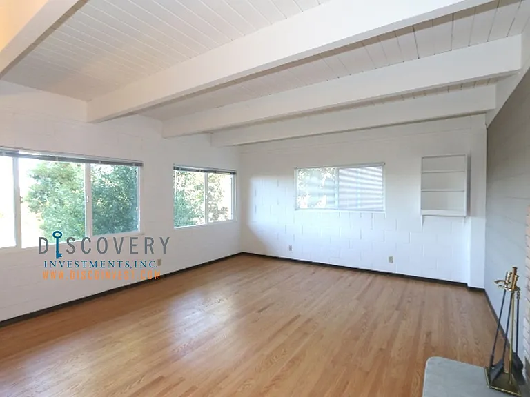 16 Carisbrook Ln — Photo 29