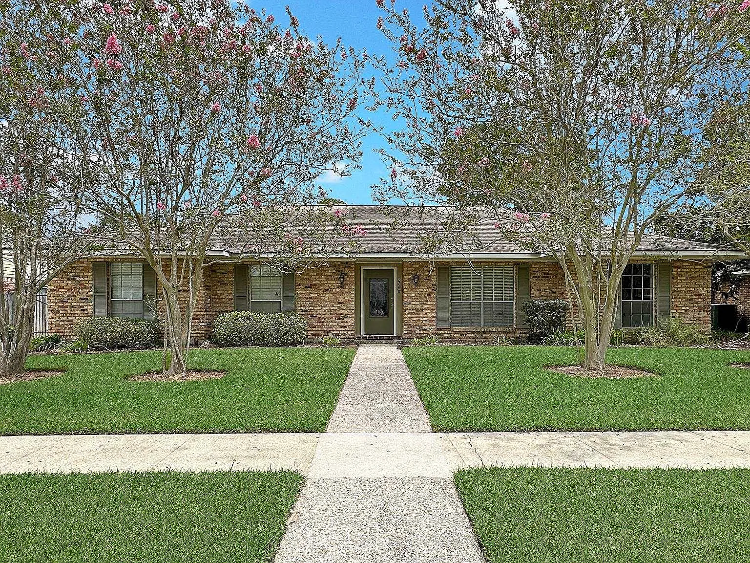 3 bed, 1801 sqft, $1,950 — Photo 1