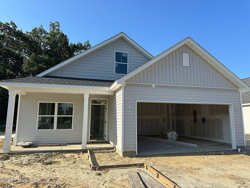 2nd image of 301 W Satchwell Street