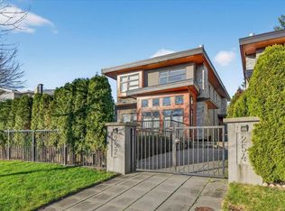 252 E 19th St #2, North Vancouver, BC