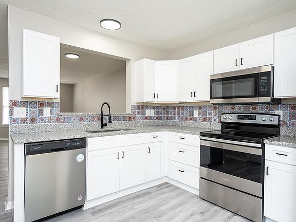 3rd image of 68 Buff St Unit E-2