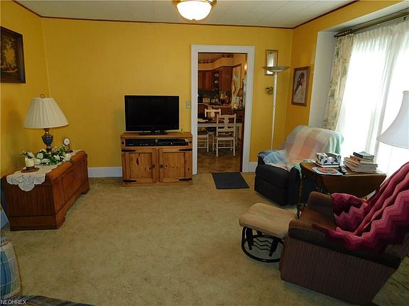 4th image of 912 29th St