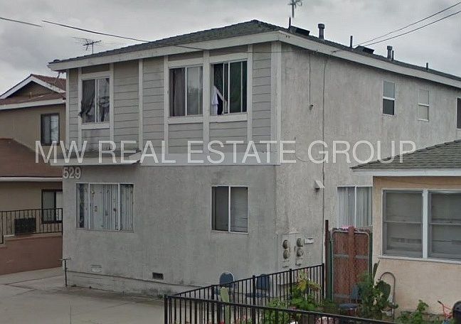 1st image of 529 W 17th St APT 1