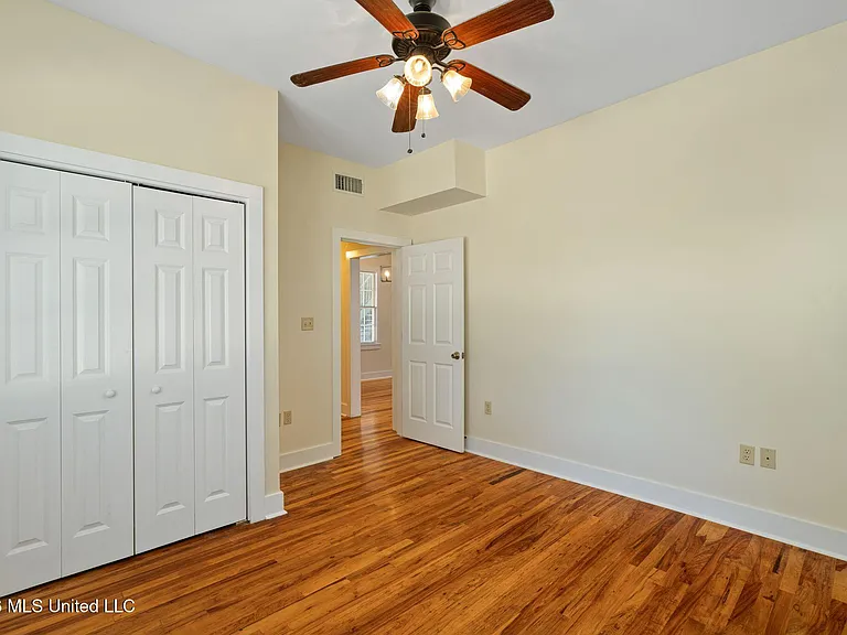 720 Broad St #1 — Photo 16