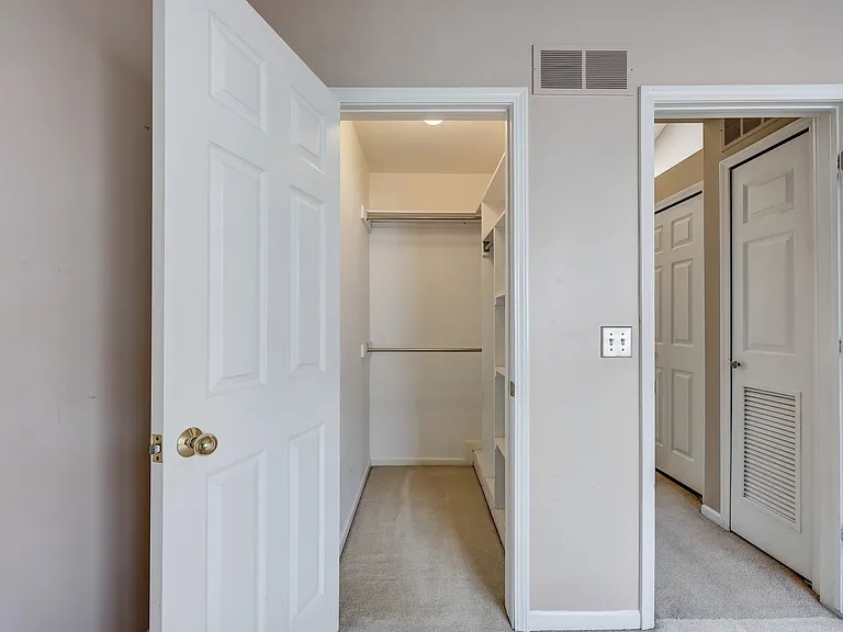 159 N Georgetown Sq — Photo 13