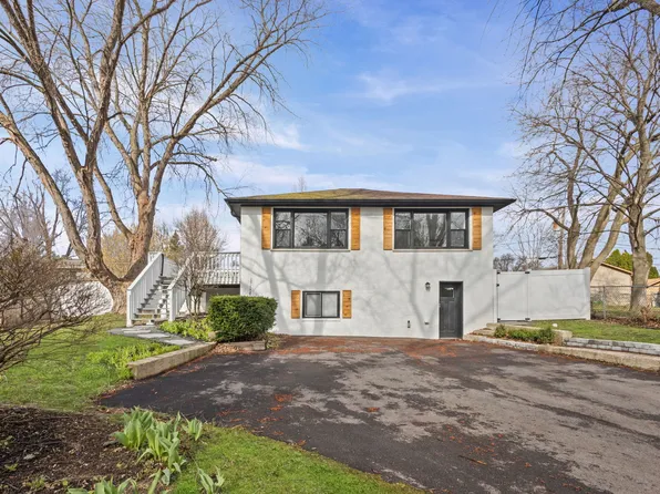 23576 N Overhill Dr, Lake Zurich, IL 60047