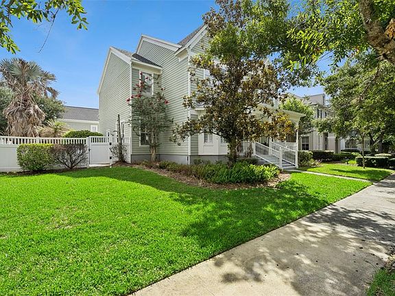 4th image of 928 Jasmine St