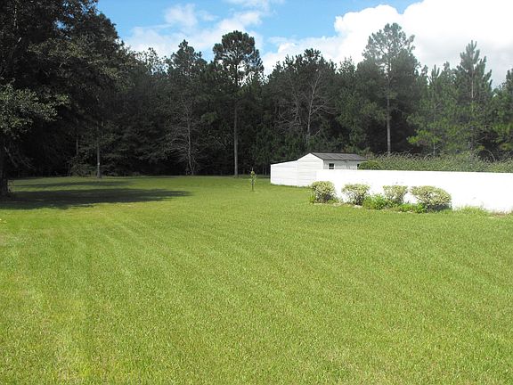 5th image of 118 SW Pine Forest Ct