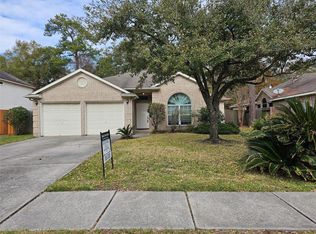 27182 Kings Manor Dr S, Humble, TX 77339