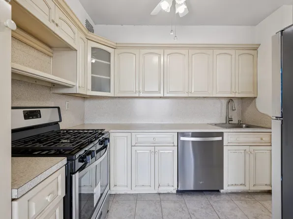 6050 Blvd East image 7 of 19