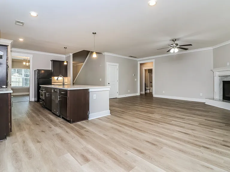 2501 Kolb Manor Cir SW — Photo 8