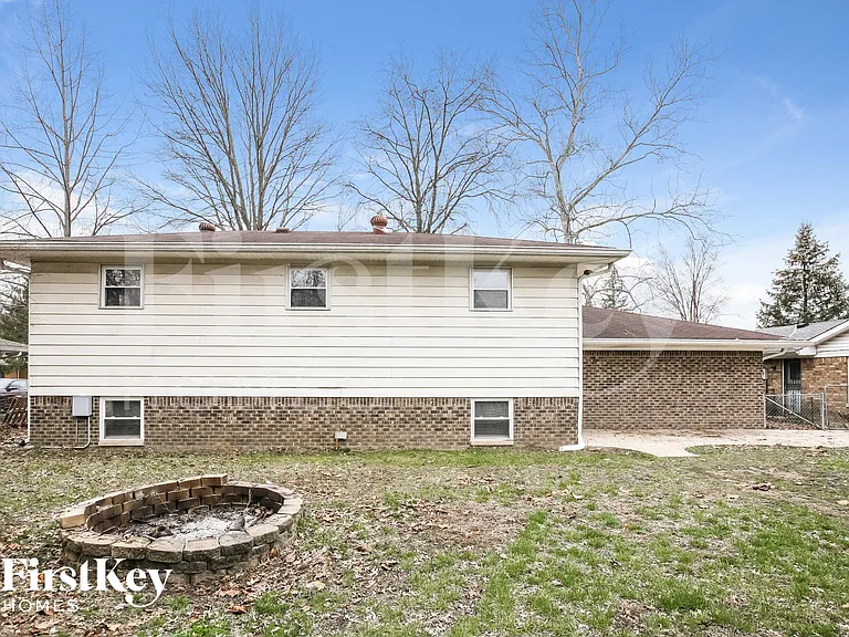 9570 Gemini Dr — Photo 15