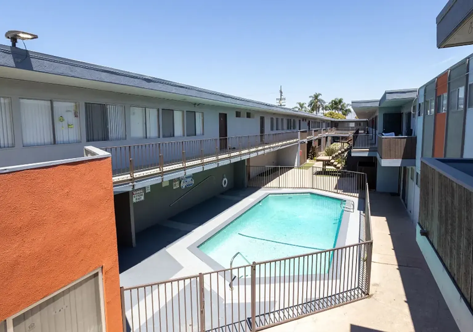 Saticoy 12 Apartments — Photo 1