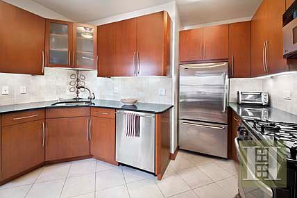 3rd image of 360 E 72nd St APT A1007