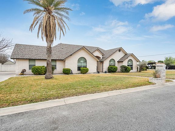 3rd image of 301 Boulder Ridge Dr