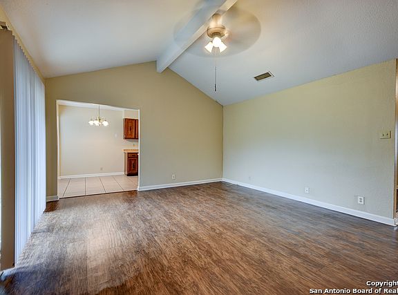 4th image of 3533 Cliffside Dr