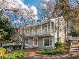 260 Quaker Rd, Chappaqua, NY 10514