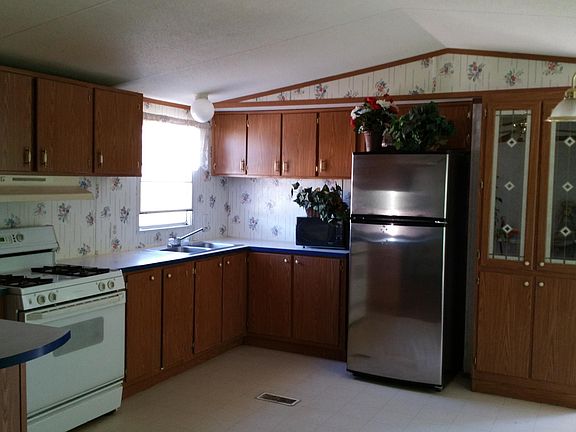 3rd image of 52547 W Flamingo Ave