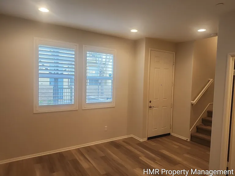 6386 Pegasus Ct — Photo 26