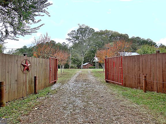2nd image of 1311 Copeland Rd