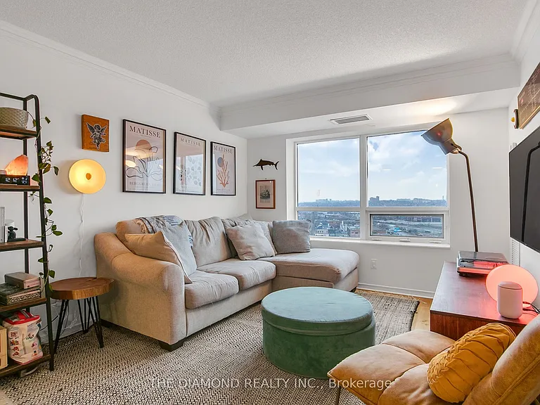 61 Heintzman St #1501 — Photo 9