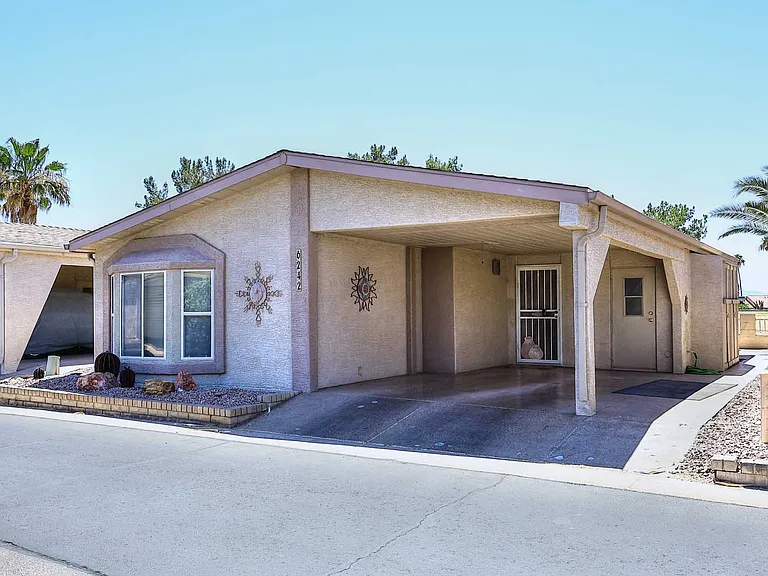 6242 S Cypress Point Dr — Photo 1