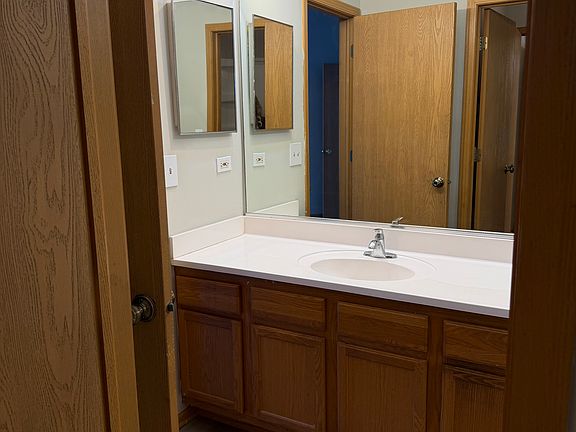 5th image of 2619 River Bend Ln