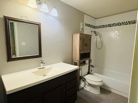 4th image of 4212 Medical Dr APT 1108