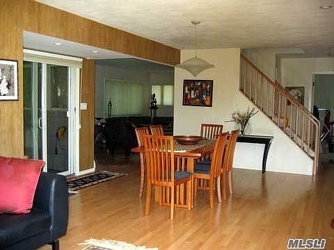 5th image of 26 Sycamore Ln
