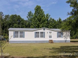 340 Old Bridge Rd, Rocky Point, NC 28457